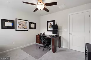 5684 Stephanie Tessa Way, Alexandria, VA 22303 - Photo 32