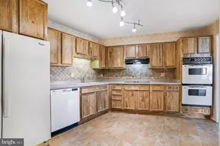 5903 Mt Eagle Dr, Alexandria, VA 22303 - Photo 28