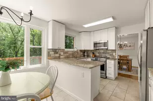 10103 Dundalk St, Fairfax, VA 22032 - Photo 10