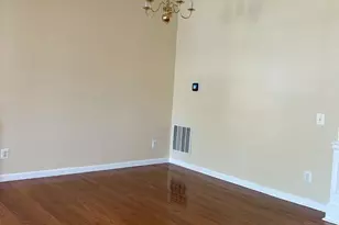 6391 Hawk View Ln, Alexandria, VA 22312 - Photo 10