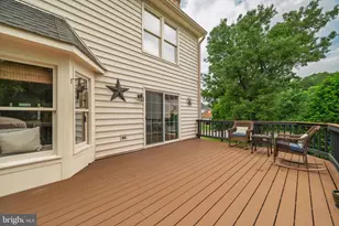 15490 Waters Creek Dr, Centreville, VA 20120 - Photo 38