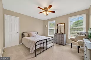 15490 Waters Creek Dr, Centreville, VA 20120 - Photo 48