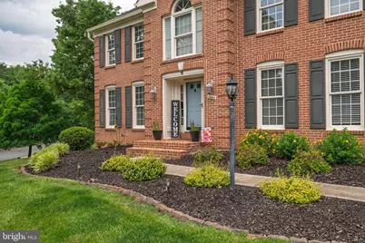 15490 Waters Creek Drive, Centreville, VA 20120 - Photo 6