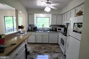 14904 Lady Madonna Ct, Centreville, VA 20120 - Photo 24