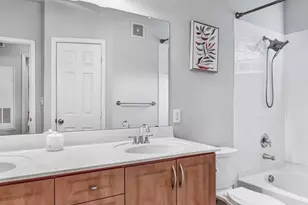 12120 Garden Ridge Ln, Fairfax, VA 22030 - Photo 6
