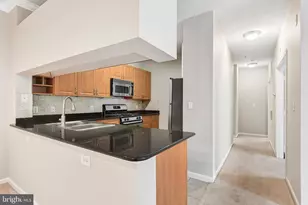 12120 Garden Ridge Ln, Fairfax, VA 22030 - Photo 20