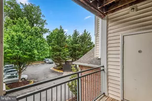 12120 Garden Ridge Ln, Fairfax, VA 22030 - Photo 4