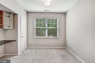 12120 Garden Ridge Ln, Fairfax, VA 22030 - Photo 16