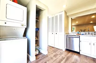 6902 Villa-Del-Rey Ct, Springfield, VA 22150 - Photo 4
