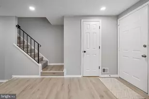 5509 Winford Ct, Fairfax, VA 22032 - Photo 4