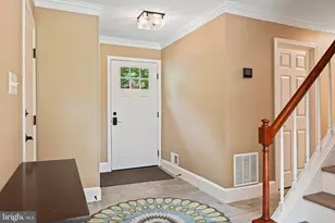 12715 Taustin Ln, Herndon, VA 20170 - Photo 6