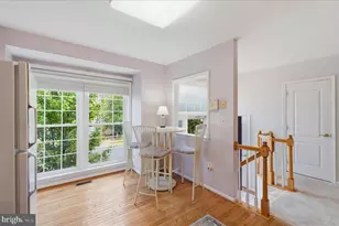 14609 Creek Valley Ct, Centreville, VA 20120 - Photo 8
