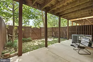 14609 Creek Valley Ct, Centreville, VA 20120 - Photo 38