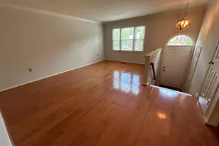 14537 Creek Branch Ct, Centreville, VA 20120 - Photo 2