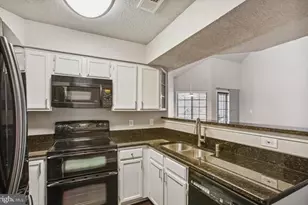 7012 Irwell Ln, Alexandria, VA 22315 - Photo 6
