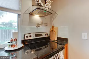 5407 Helm Ct, Fairfax, VA 22032 - Photo 16