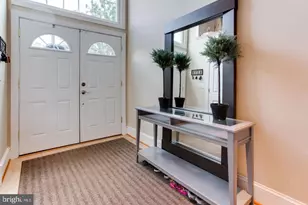 5407 Helm Ct, Fairfax, VA 22032 - Photo 2
