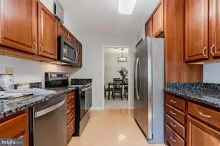 5901 Mt Eagle Dr, Alexandria, VA 22303 - Photo 26