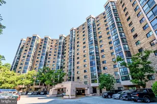 5901 Mt Eagle Dr, Alexandria, VA 22303 - Photo 4