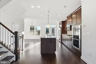3714 Powell Ln, Falls Church, VA 22041 - Photo 18