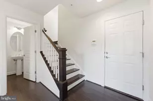 3714 Powell Ln, Falls Church, VA 22041 - Photo 16