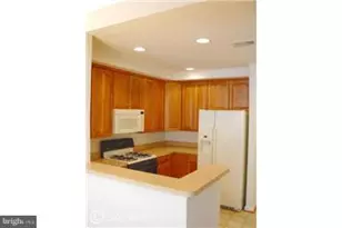 4565 Whittemore Pl, Fairfax, VA 22030 - Photo 4