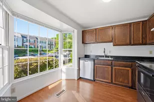 2915 Piney Grove Ct, Fairfax, VA 22031 - Photo 12