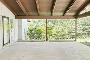 10611 Allenwood Ln, Great Falls, VA 22066 - Photo 40