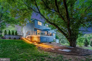 933 War Admiral St, Great Falls, VA 22066 - Photo 46