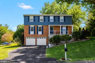 933 War Admiral St, Great Falls, VA 22066 - Photo 2