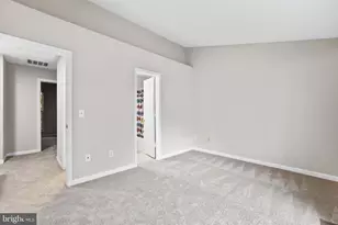 13562 Highland Mews Ct, Herndon, VA 20171 - Photo 10