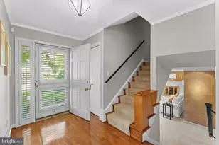 8527 Pappas Way, Annandale, VA 22003 - Photo 6