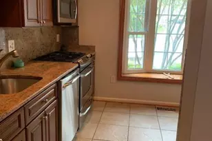7416 Spring Tree Dr, Springfield, VA 22153 - Photo 6