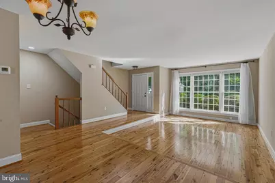 8144 Cliffview Avenue, Springfield, VA 22153 - Photo 6