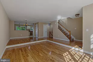 8144 Cliffview Ave, Springfield, VA 22153 - Photo 4