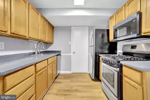 8127 Pinelake Ct, Alexandria, VA 22309 - Photo 20