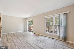2917 Village Spring Ln, Vienna, VA 22181 - Photo 12