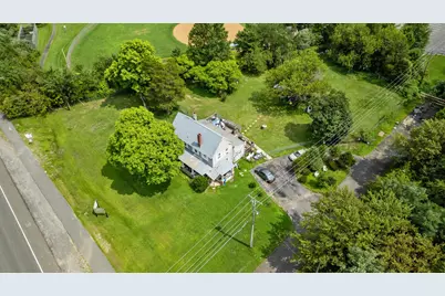 12115 Braddock, Fairfax, VA 22030 - Photo 2