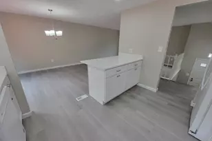 7598 Springfield Hills Dr, Springfield, VA 22153 - Photo 12