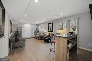 8418 Stonewall Dr, Vienna, VA 22180 - Photo 6