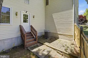 4003 Kloman St, Annandale, VA 22003 - Photo 60