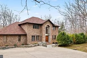8406 Cathedral Forest Dr, Fairfax Station, VA 22039 - Photo 2