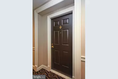 1625 International Drive #307, McLean, VA 22102 - Photo 2