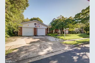 1633 Wrightson Drive, McLean, VA 22101 - Photo 4