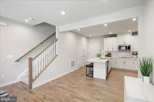 4153 Red Mulberry Dr, Fairfax, VA 22033 - Photo 8