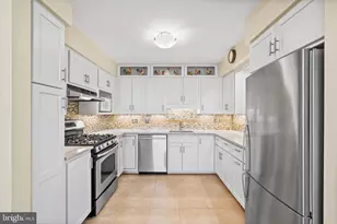 5308 Inverchapel Rd, Springfield, VA 22151 - Photo 6