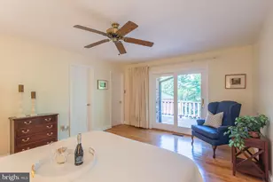 7041 Cindy Ln, Annandale, VA 22003 - Photo 18