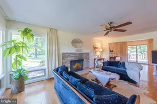 7041 Cindy Ln, Annandale, VA 22003 - Photo 6