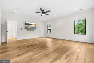 909 Myers Cir SW, Vienna, VA 22180 - Photo 32