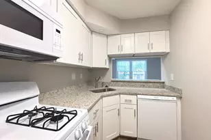 14421 Gringsby Ct, Centreville, VA 20120 - Photo 10